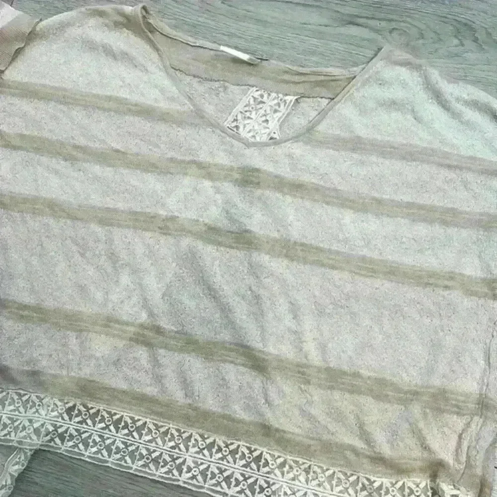 Free People Tan V-Neck Long Sleeve Top Size M